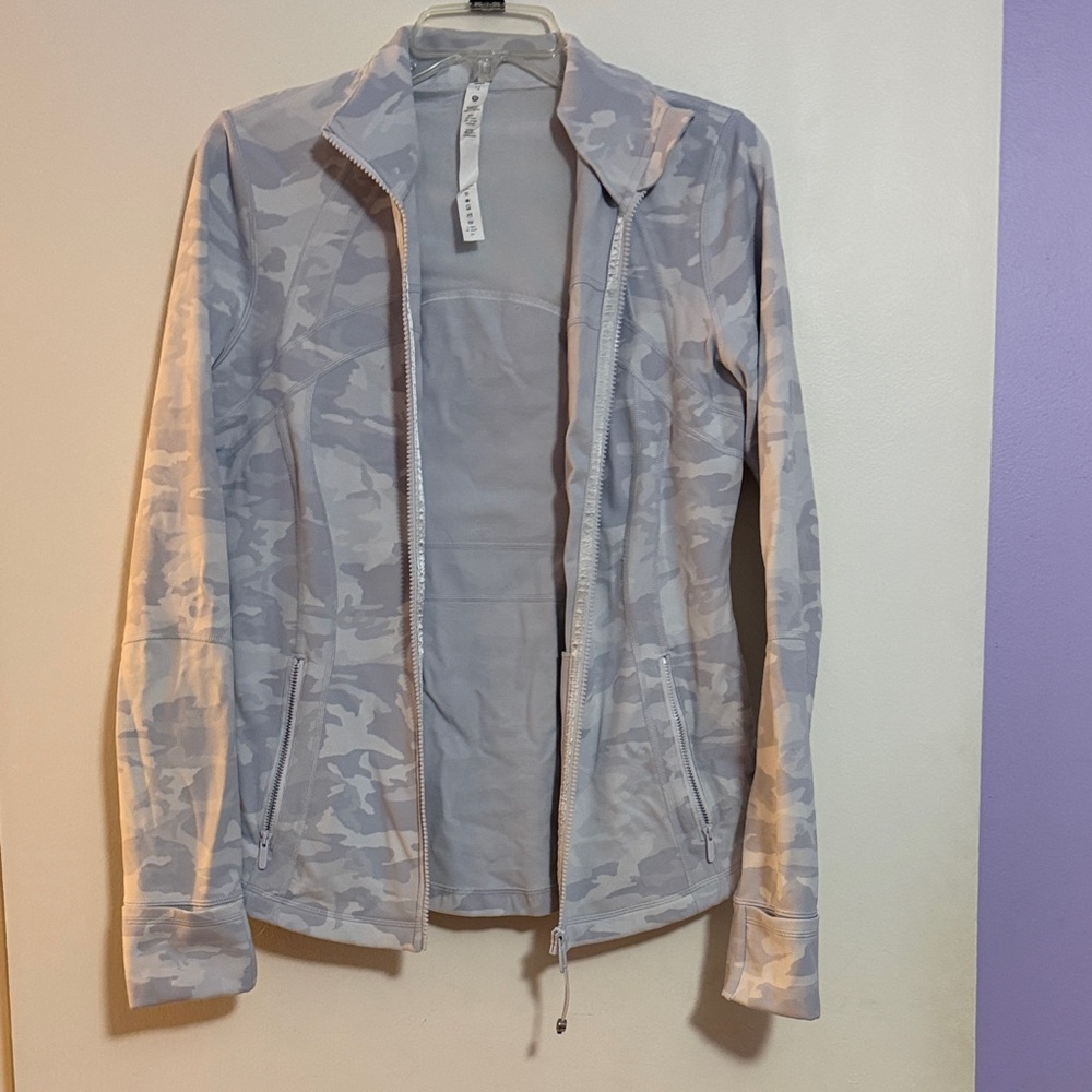Lululemon Athletica Light Gray Utility Jacket